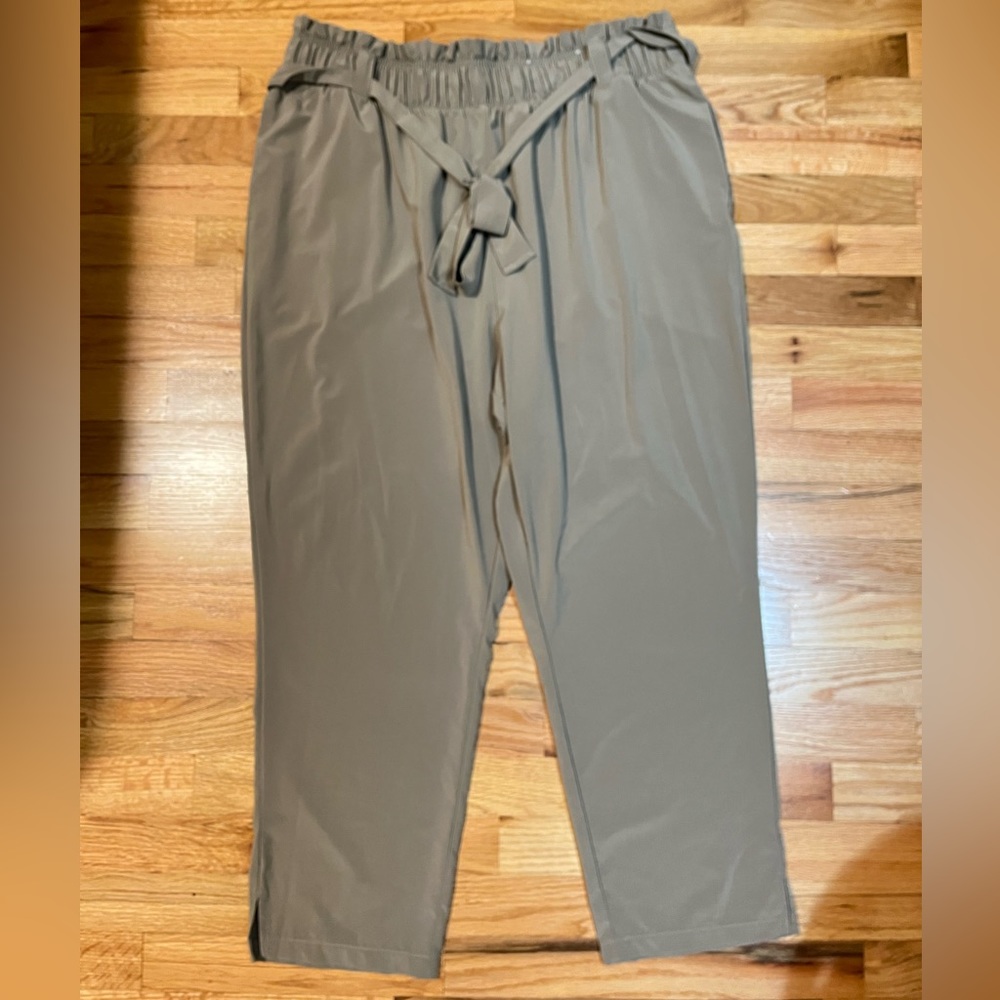 Women’s XL Stylus Paper Bag Waist Dress Pants